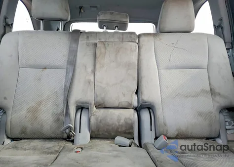 2018 Toyota Highlander Le z USA, uszkodzony, nr VIN 5TDBZRFH6JS877753